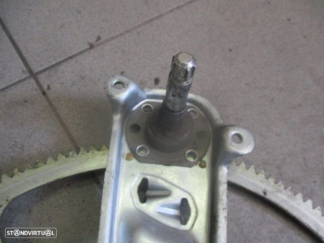Elevador Manual 90579503 OPEL ZAFIRA 2000 5P TE - 3