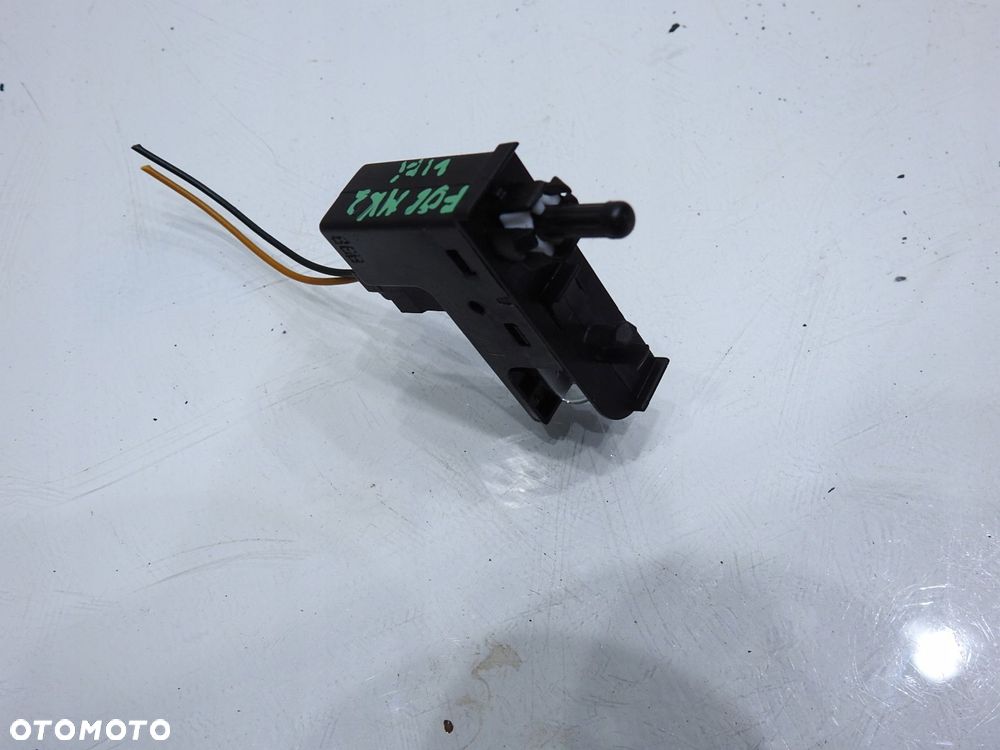 CZUJNIK DOMYKANIA SCHOWKA FORD FOCUS MK2 - 5