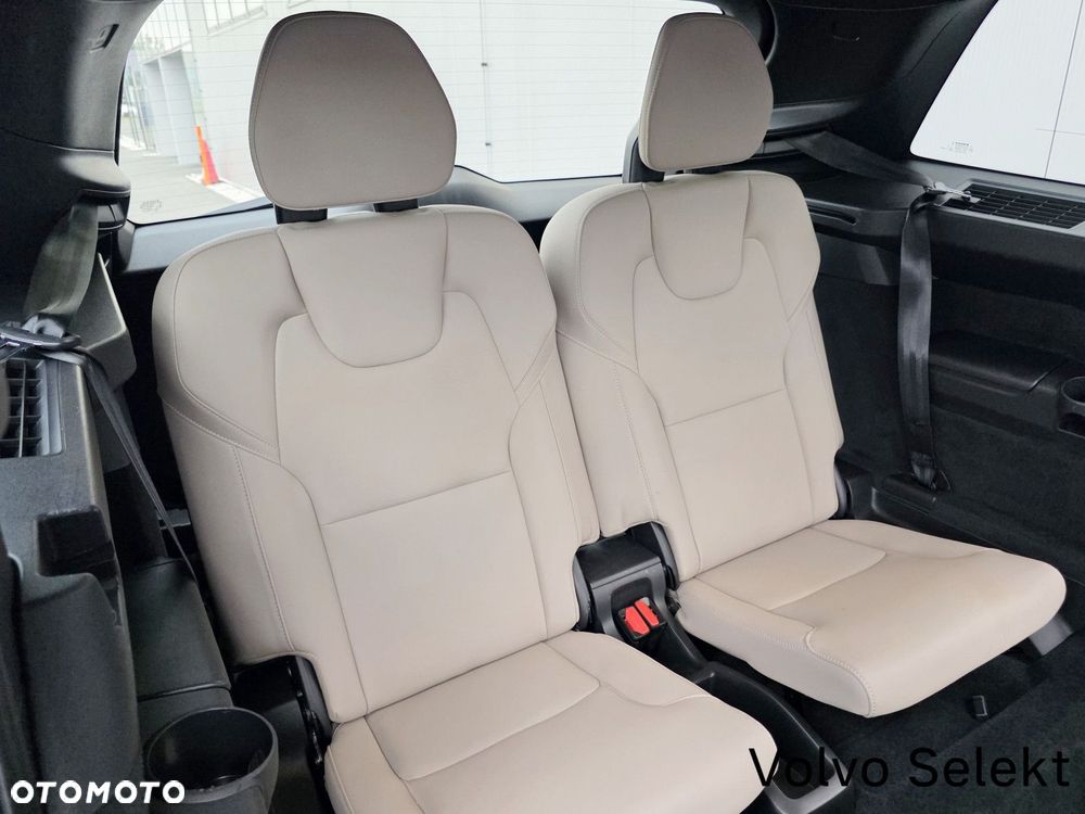 Volvo XC 90 - 18