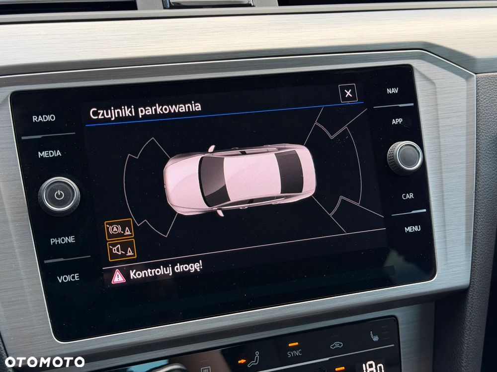 Volkswagen Passat 2.0 TDI EVO Elegance - 32