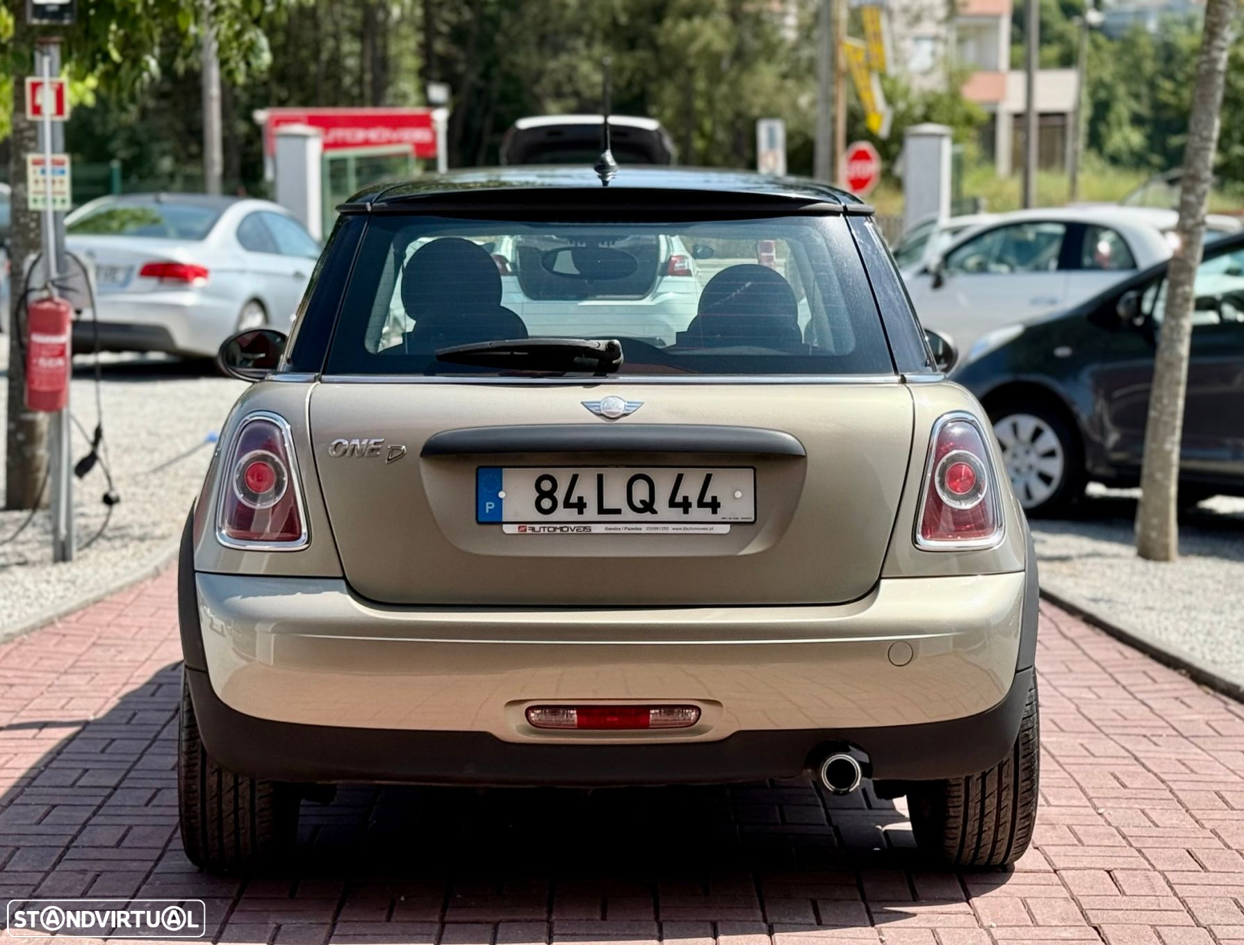 MINI 3 Portas One D - 7