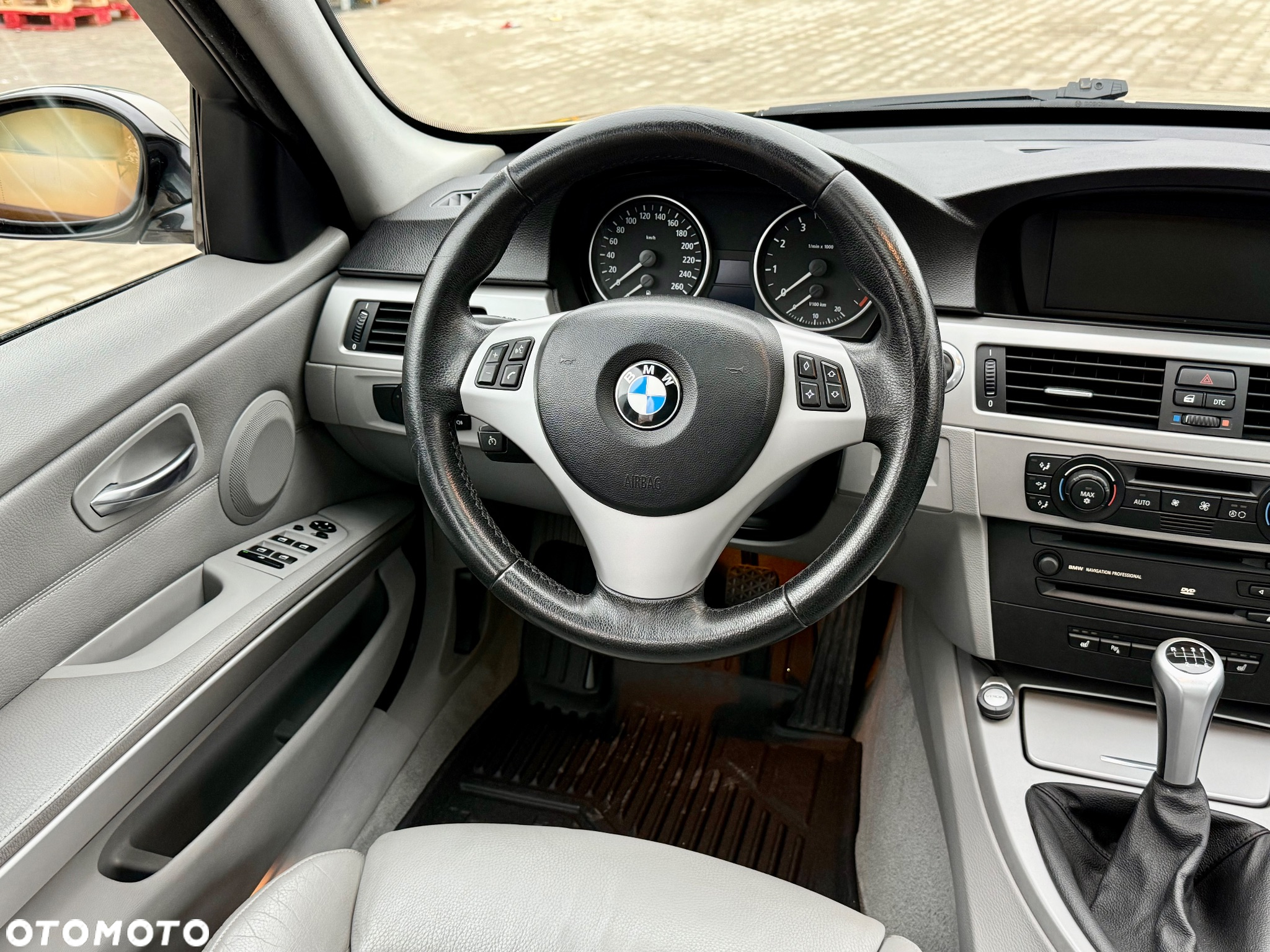 BMW Seria 3 325xi - 34