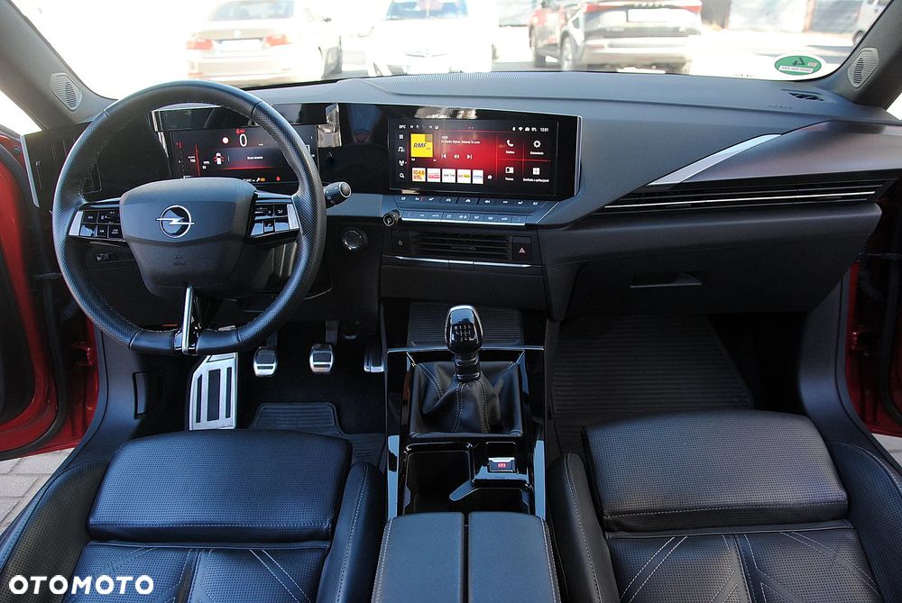 Opel Astra 1.2 Turbo Start/Stop GS Line - 11