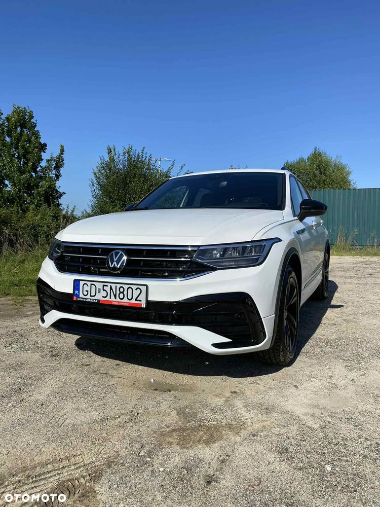 Volkswagen Tiguan - 1