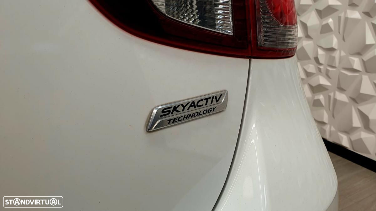 Mazda 2 1.5 Sky-G Evolve Navi - 12