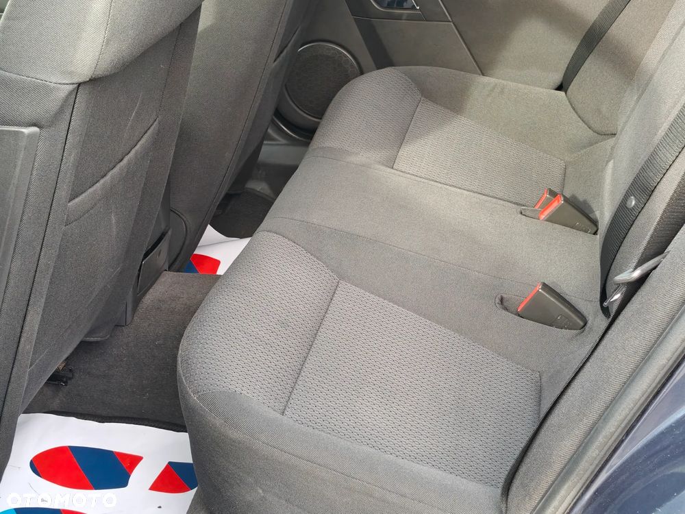 Opel Vectra 1.9 CDTI DPF Cosmo - 16