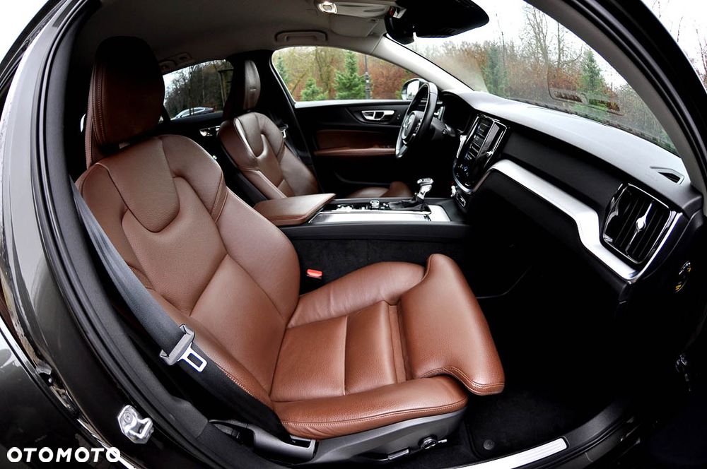 Volvo V60 D4 Inscription - 25