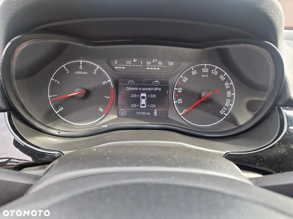 Opel Corsa 1.4 120 Jahre - 11