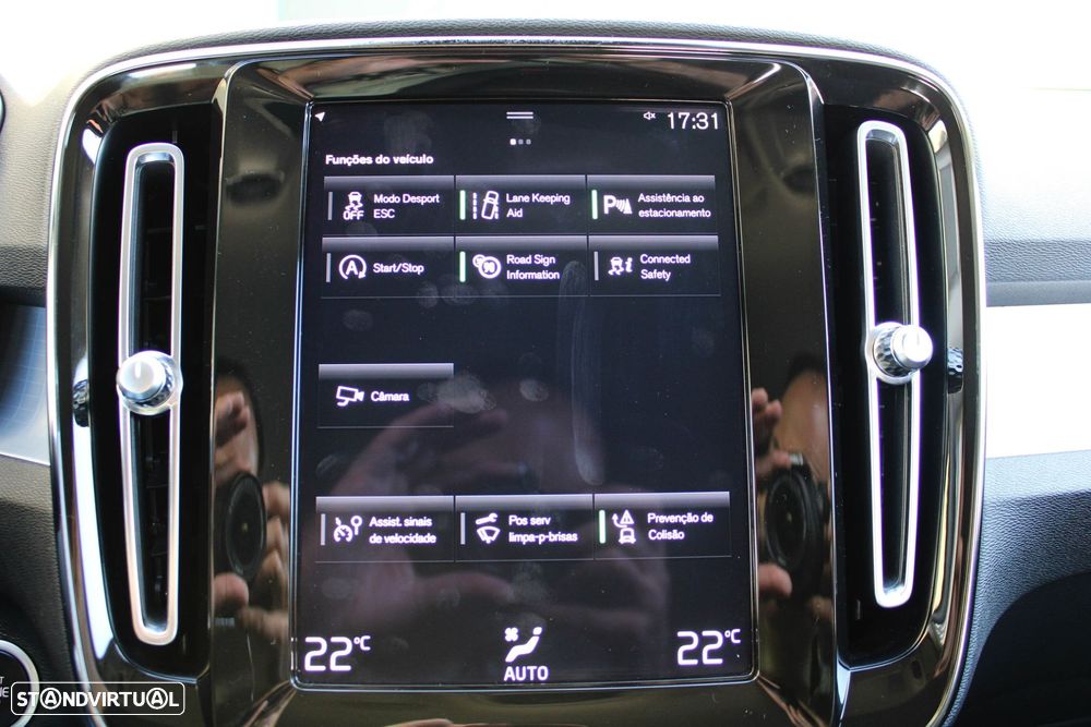 Volvo XC 40 1.5 T2 Momentum Plus - 40