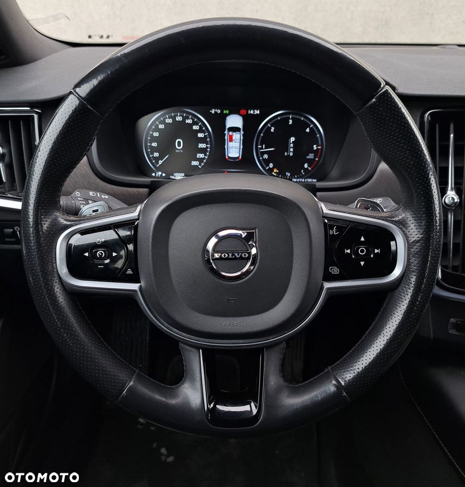 Volvo V90 Cross Country - 15