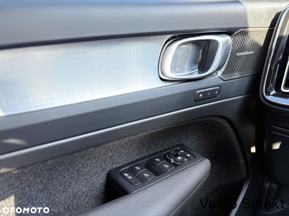 Volvo XC 40 - 19