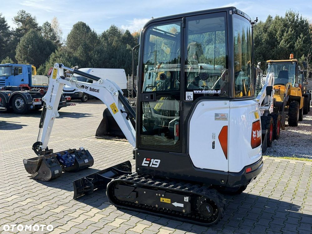 Bobcat E19 Komplet Łyżek  Mało Używana Przepracowane tylko 90mth - 16