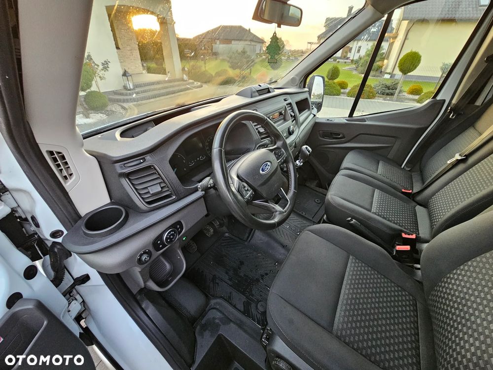 Ford Transit - 22