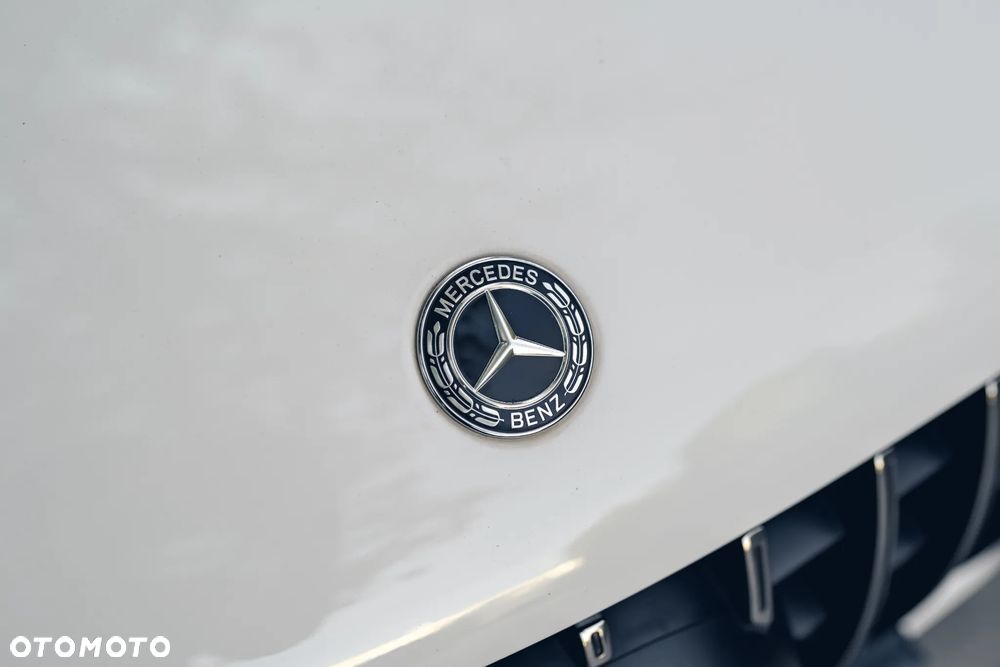 Mercedes-Benz GLC - 39