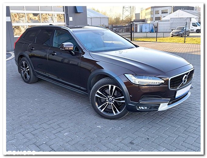 Volvo V90 Cross Country - 3