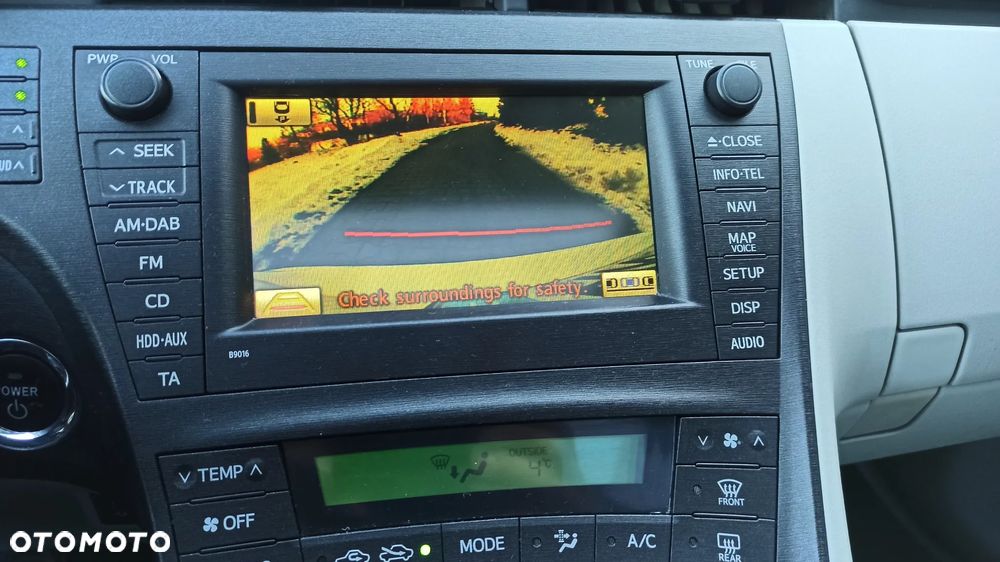 Toyota Prius (Hybrid) - 15