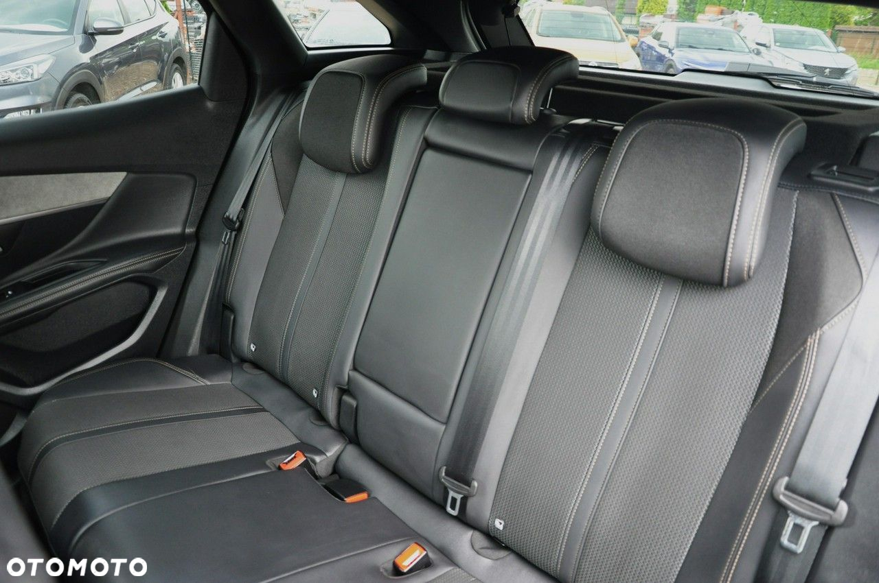 Peugeot 3008 1.2 PureTech GT S&S - 19