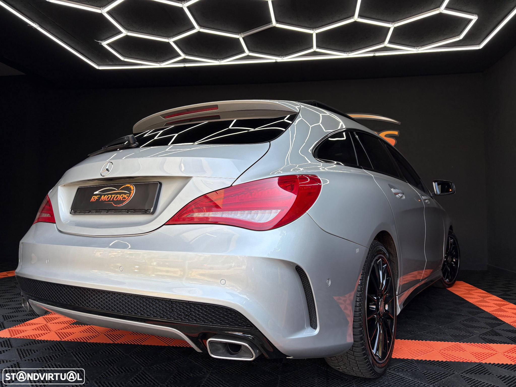 Mercedes-Benz CLA 220 d Shooting Brake AMG Line Aut. - 35