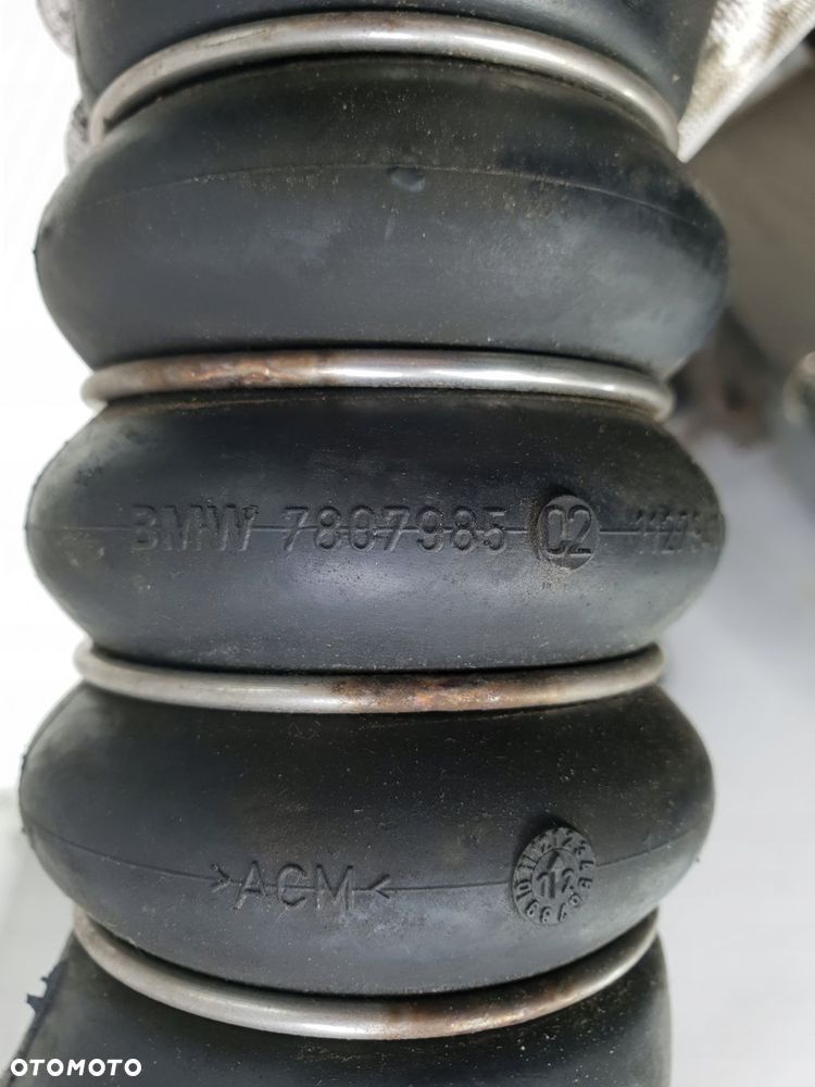 BMW E70 E71 RURA PRZEWÓD INTERCOOLERA 7807985 - 2