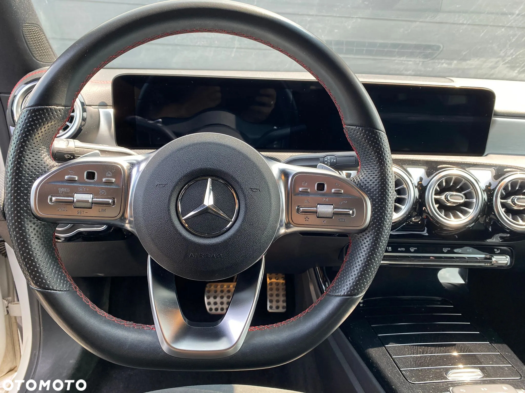 Mercedes-Benz CLA 180 AMG Line 7G-DCT - 14