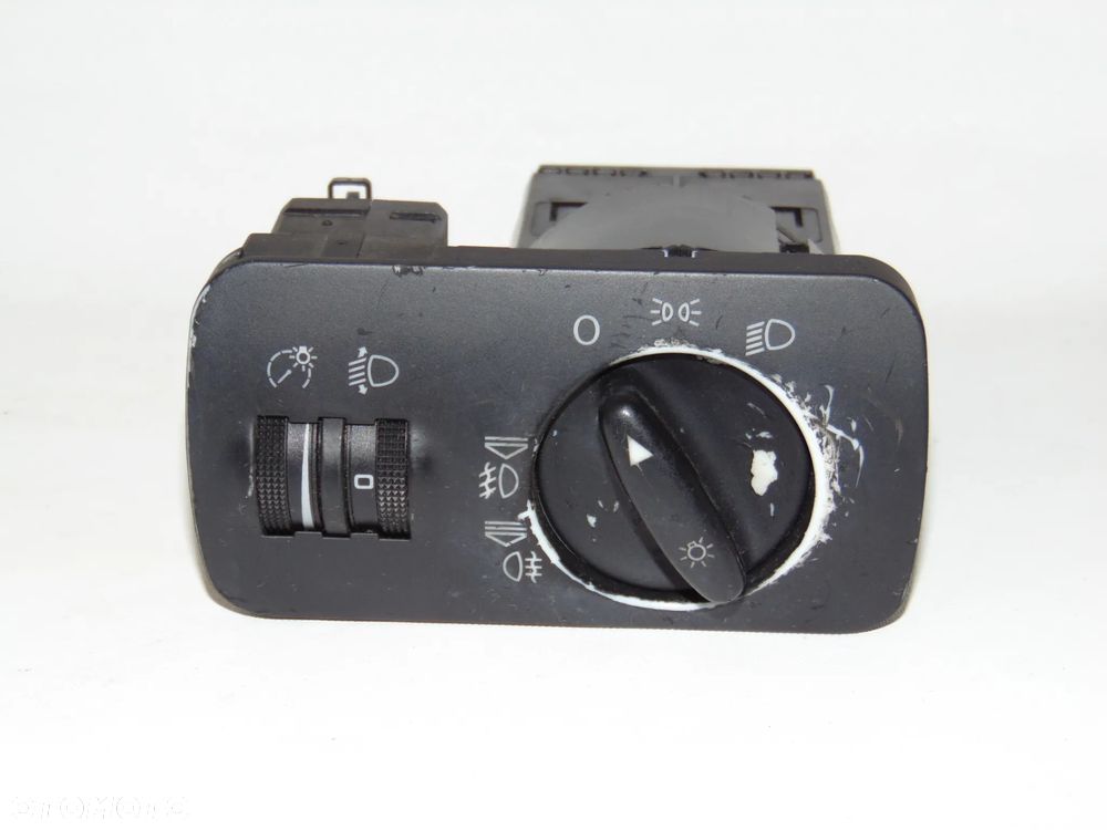 HALOGENY włącznik przełącznik pokrętło świateł 8L1941531J Audi A3 8L , 96-03r - 1
