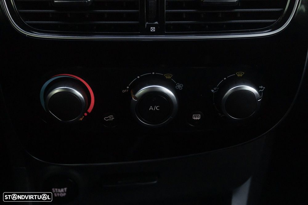 Renault Clio 0.9 TCe Limited - 12