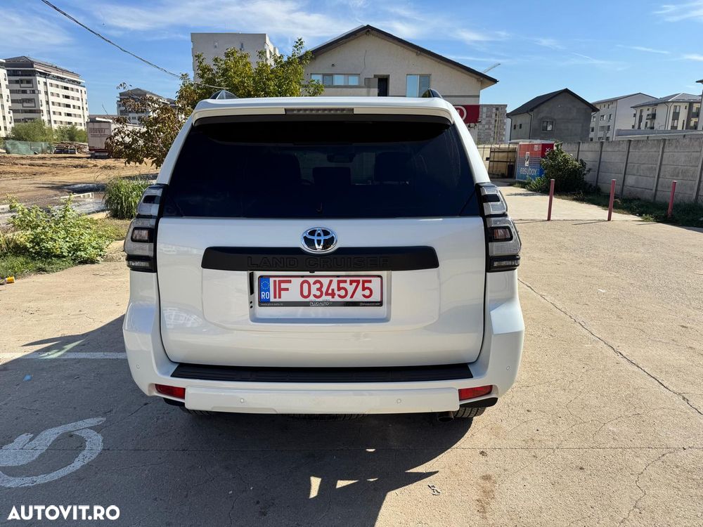Toyota Land Cruiser 2.8l D-4D 204 CP A/T 7 locuri Luxury AVS - 3