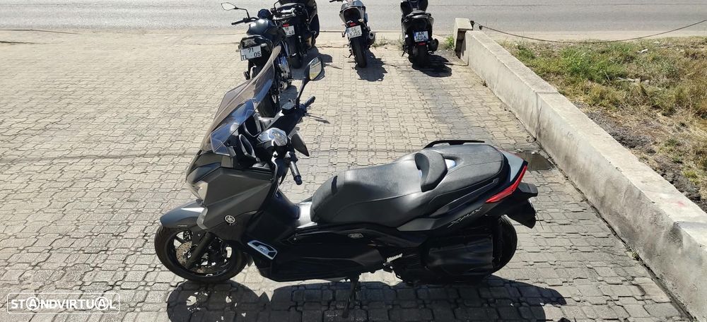 Yamaha X-Max 400 - 4