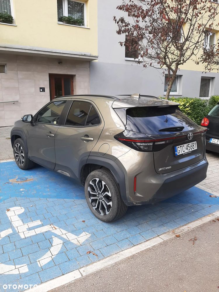 Toyota Yaris - 4