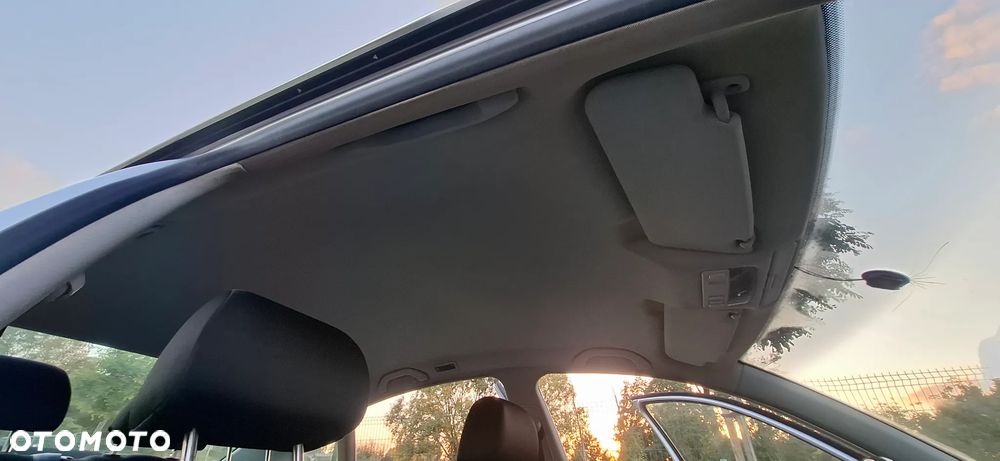 Volkswagen Passat - 19