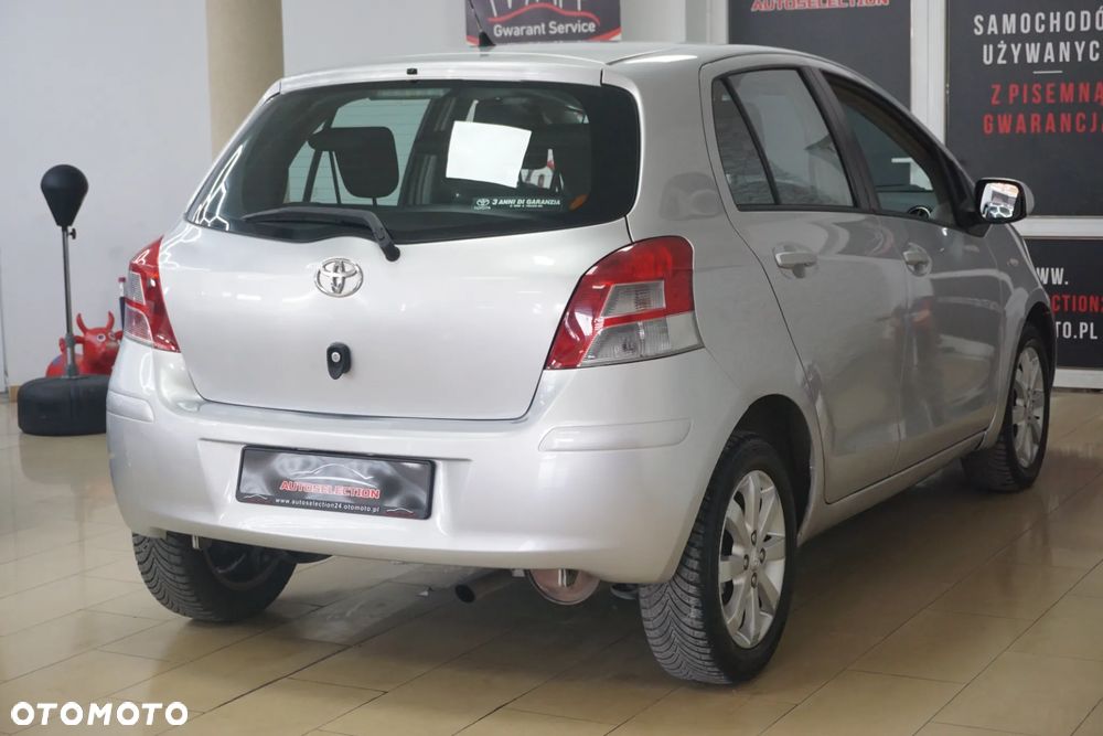 Toyota Yaris 1.33 VVT-i Comfort - 4