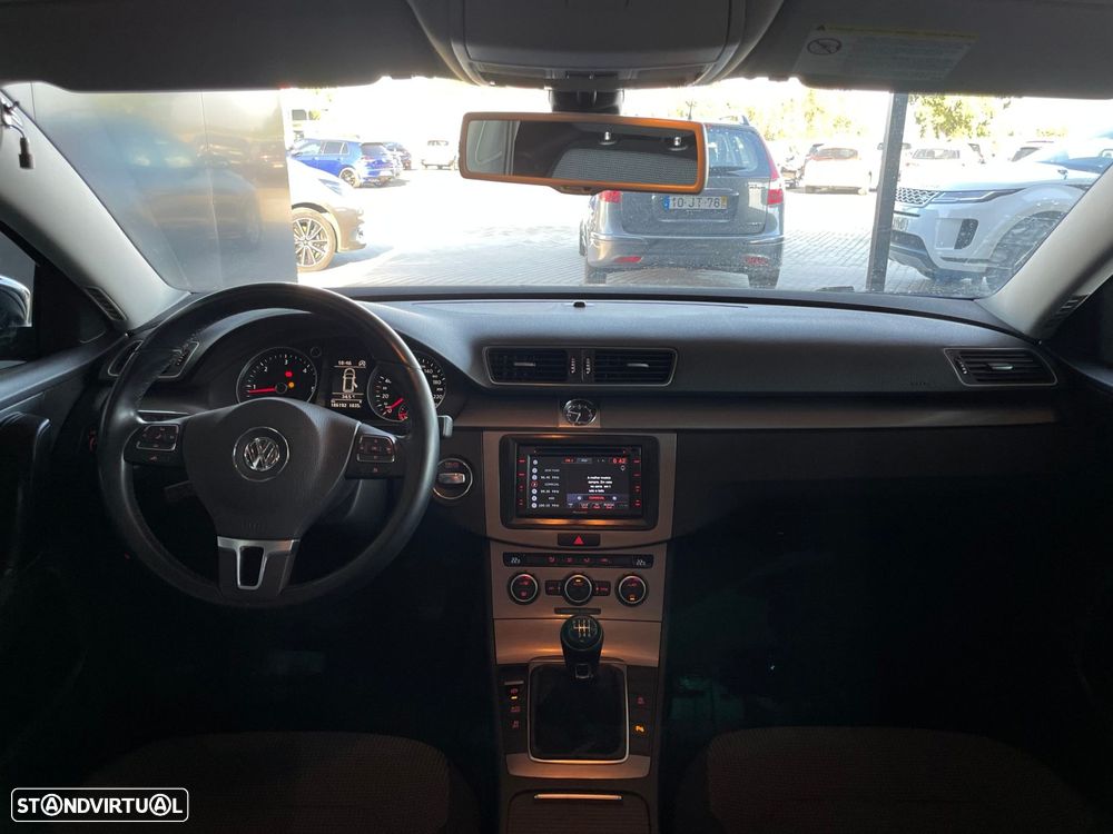 VW Passat Variant 1.6 TDI BlueMotion Comfortline - 17