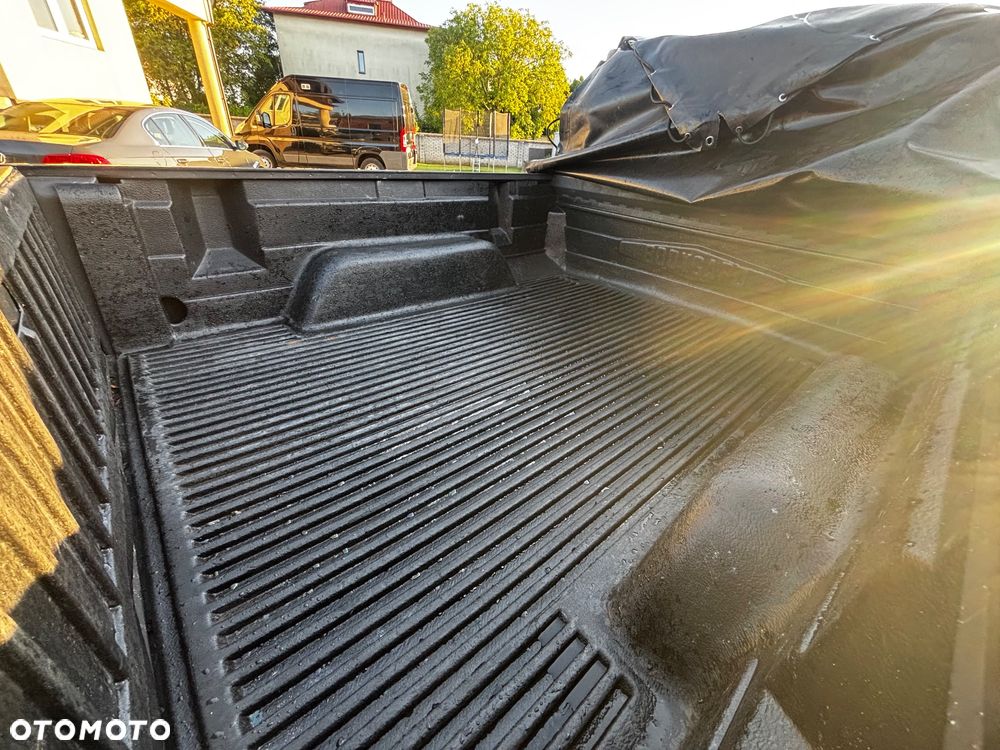 Dodge RAM 3500 5.9 - 12