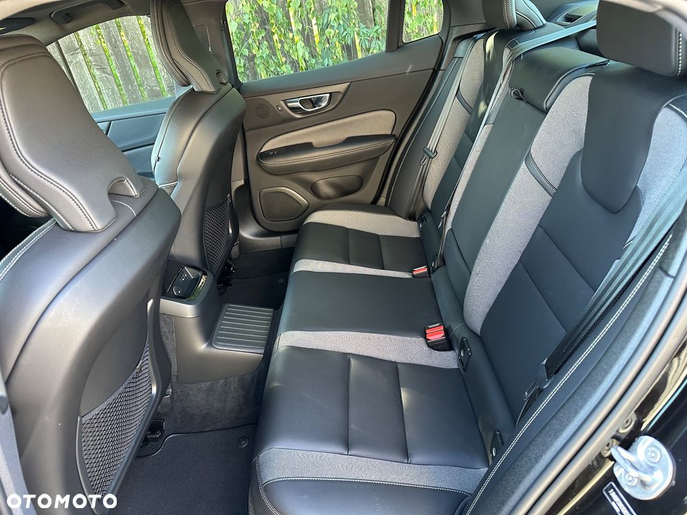 Volvo S60 T8 Recharge AWD Geartronic RDesign - 20