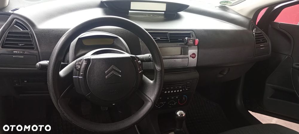 Citroën C4 1.4 16V VTR - 17