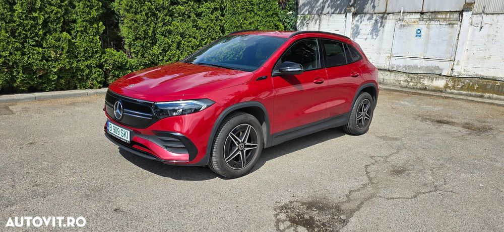 Mercedes-Benz EQA 300 4MATIC - 1