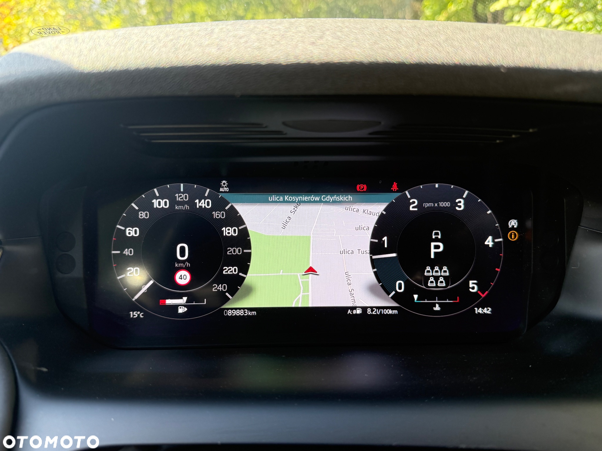 Land Rover Discovery Sport 2.0 D240 SE - 11