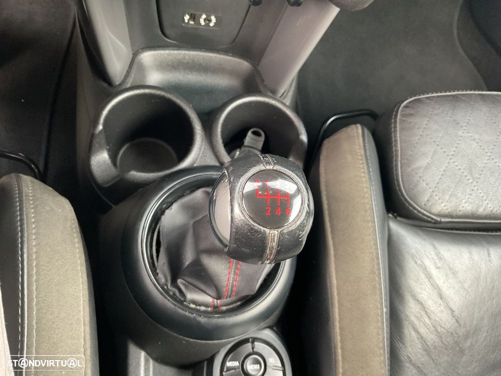 MINI Cabrio Cooper D - 40