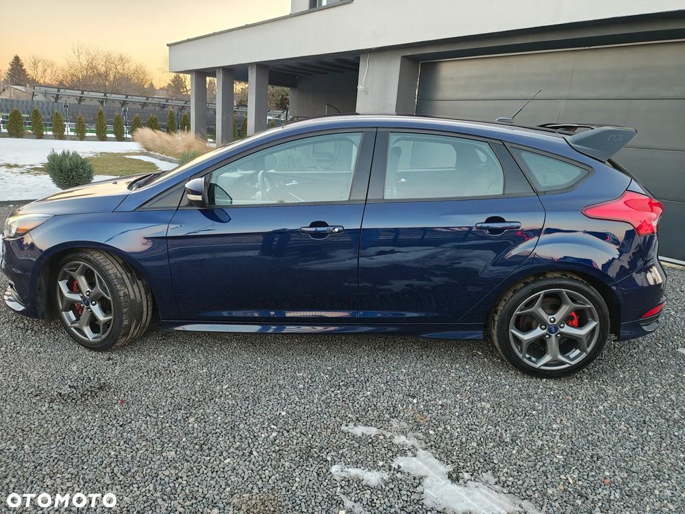 Ford Focus - 12