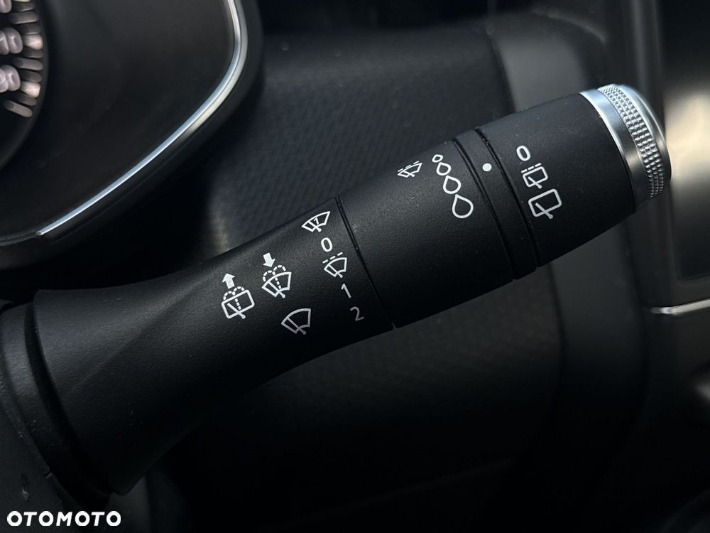 Renault Clio - 26