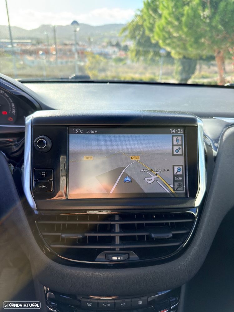 Peugeot 208 1.6 e-HDi Allure 95g - 16