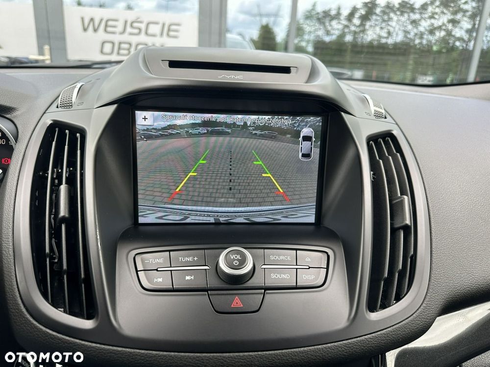 Ford Kuga 1.5 EcoBoost 2x4 ST-Line - 23