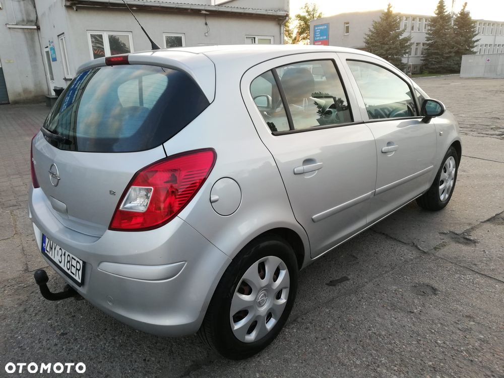 Opel Corsa 1.2 16V Innovation 110 Jahre - 4