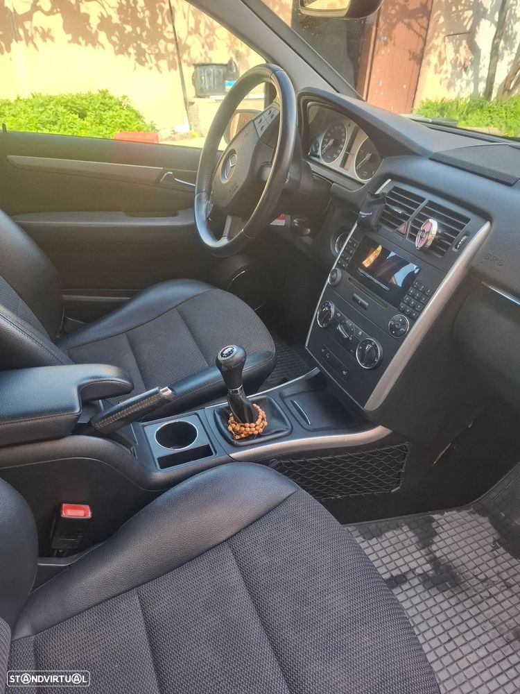 Mercedes-Benz MB180 - 4