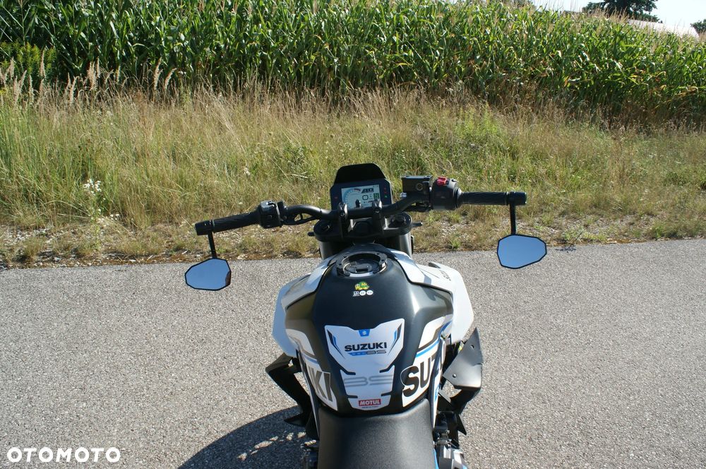 Suzuki GSX - 15