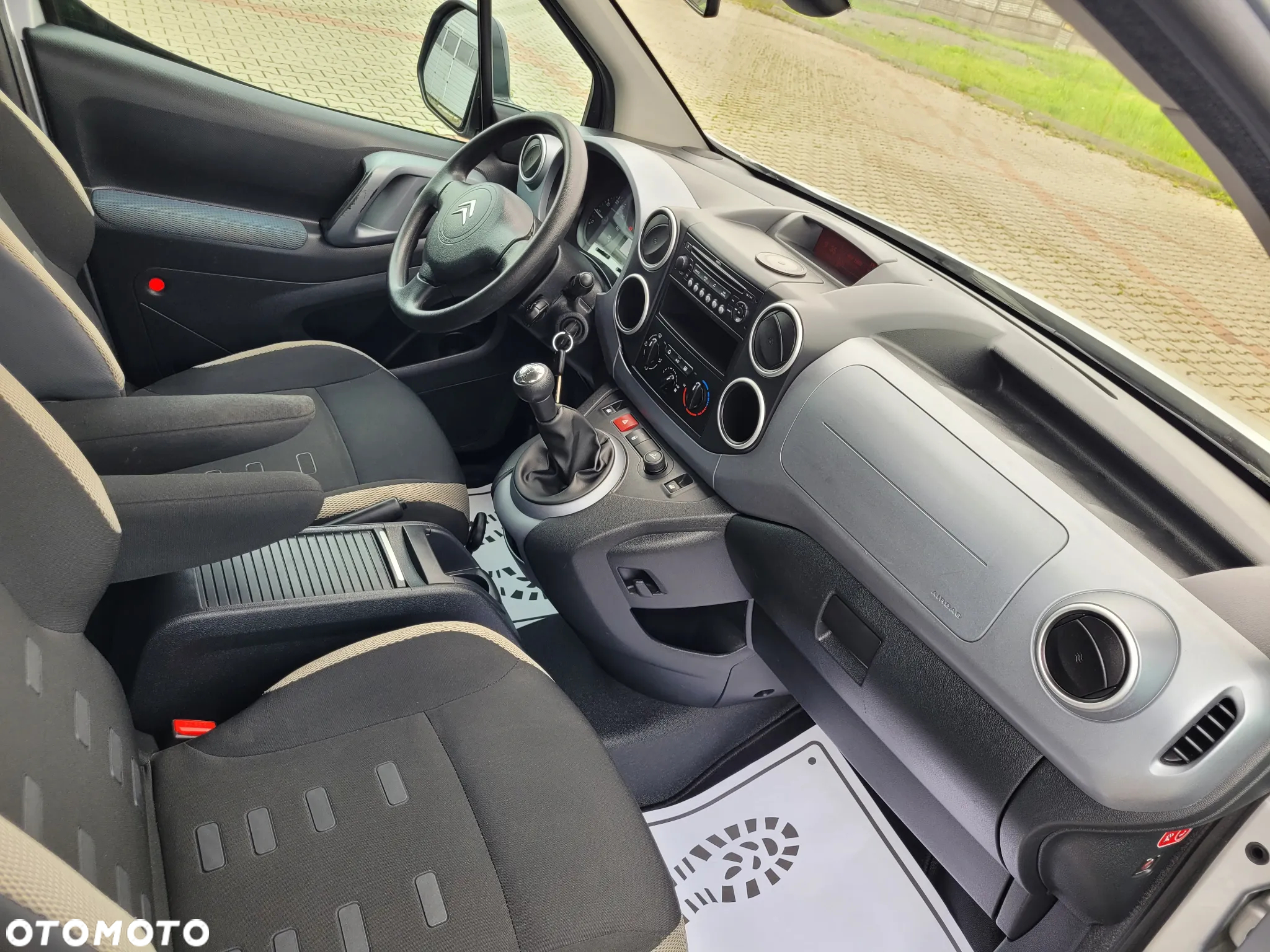 Citroën Berlingo Multispace 1.6 HDI Exclusive - 17