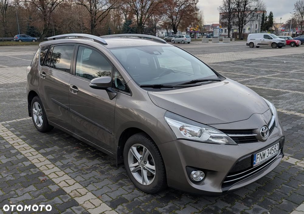 Toyota Verso 1.8 Premium 7os EU6 - 3