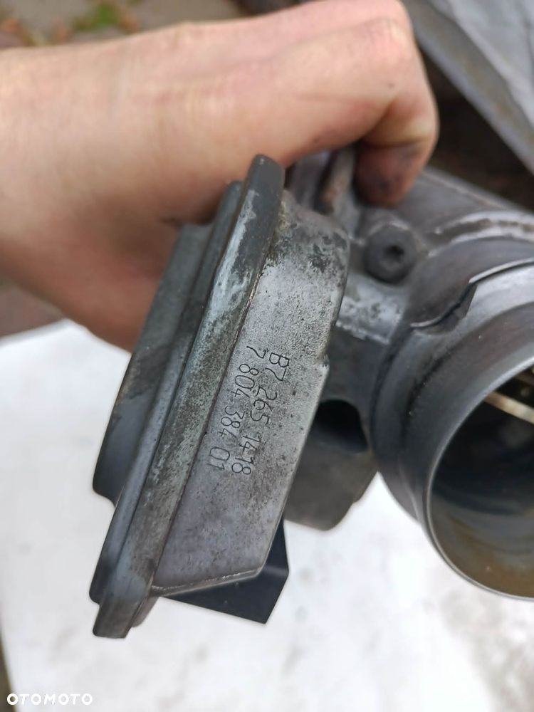 Przepustnica klapa gasząca Egr BMW E60 E90 E83 E87 2.0d 2.5d 3.0d M47 M57 7804384 - 3