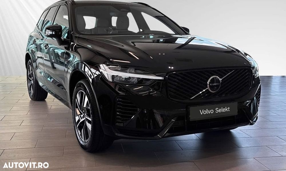 VOLVO XC60 2025 — imagine 3