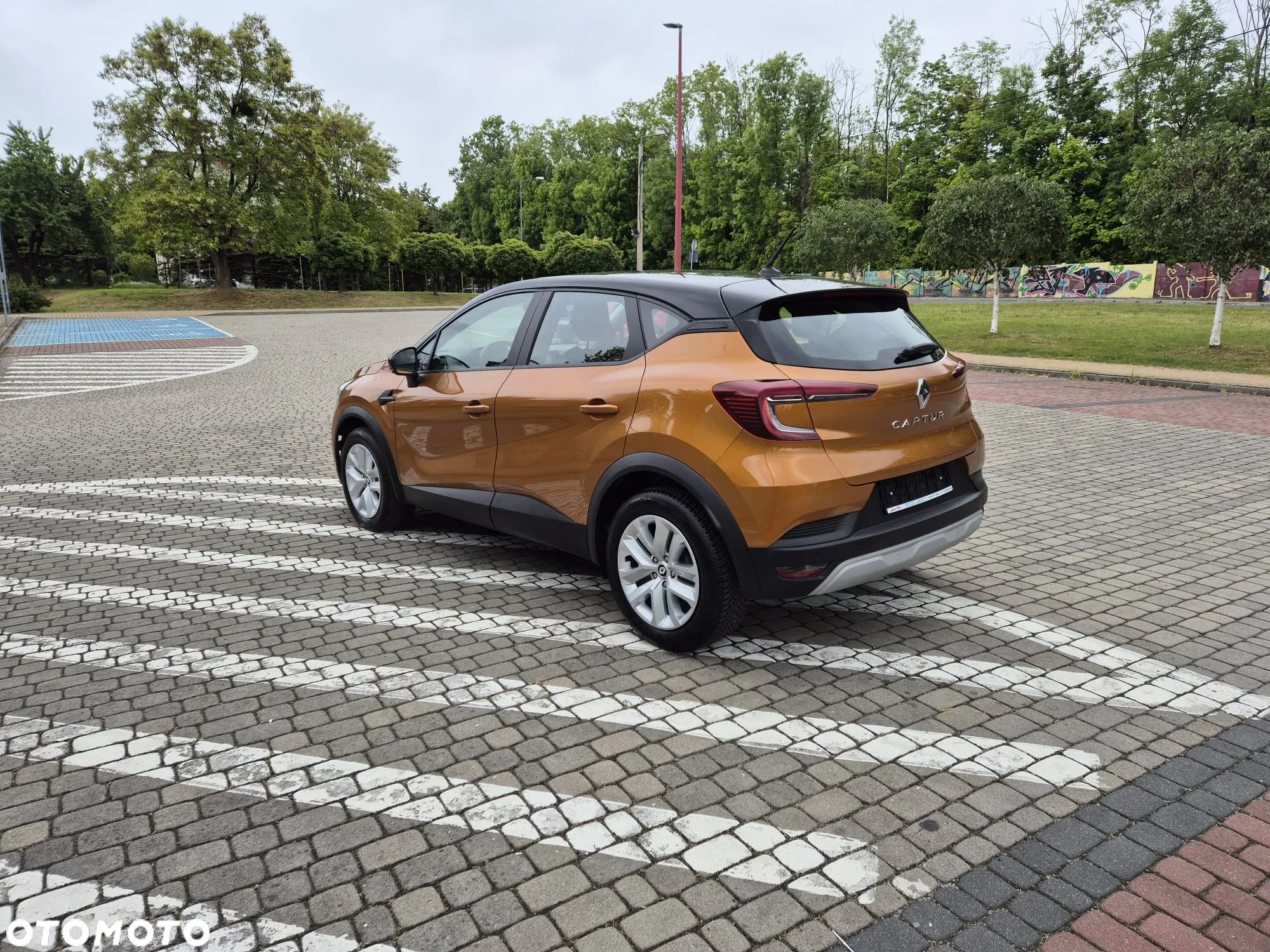 Renault Captur 1.3 TCe mHEV Techno - 6